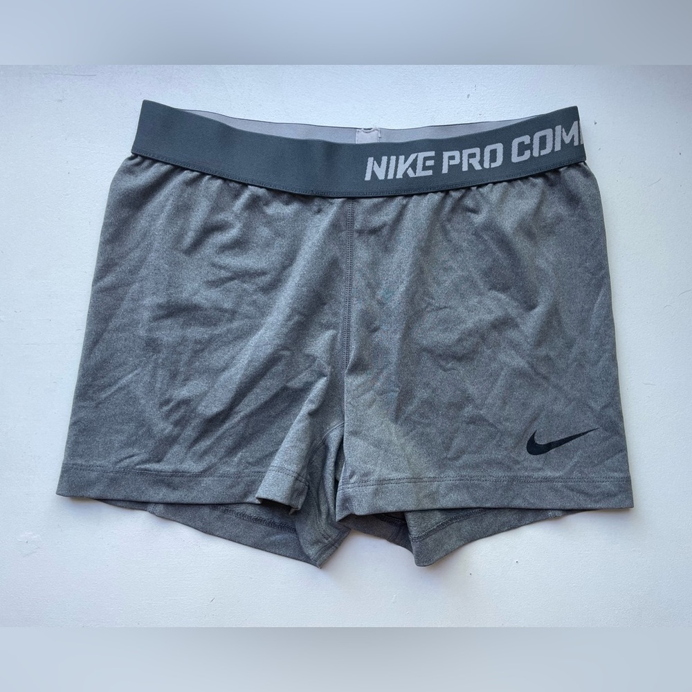 Women’s Nike Pro Combat Compression Shorts 3”